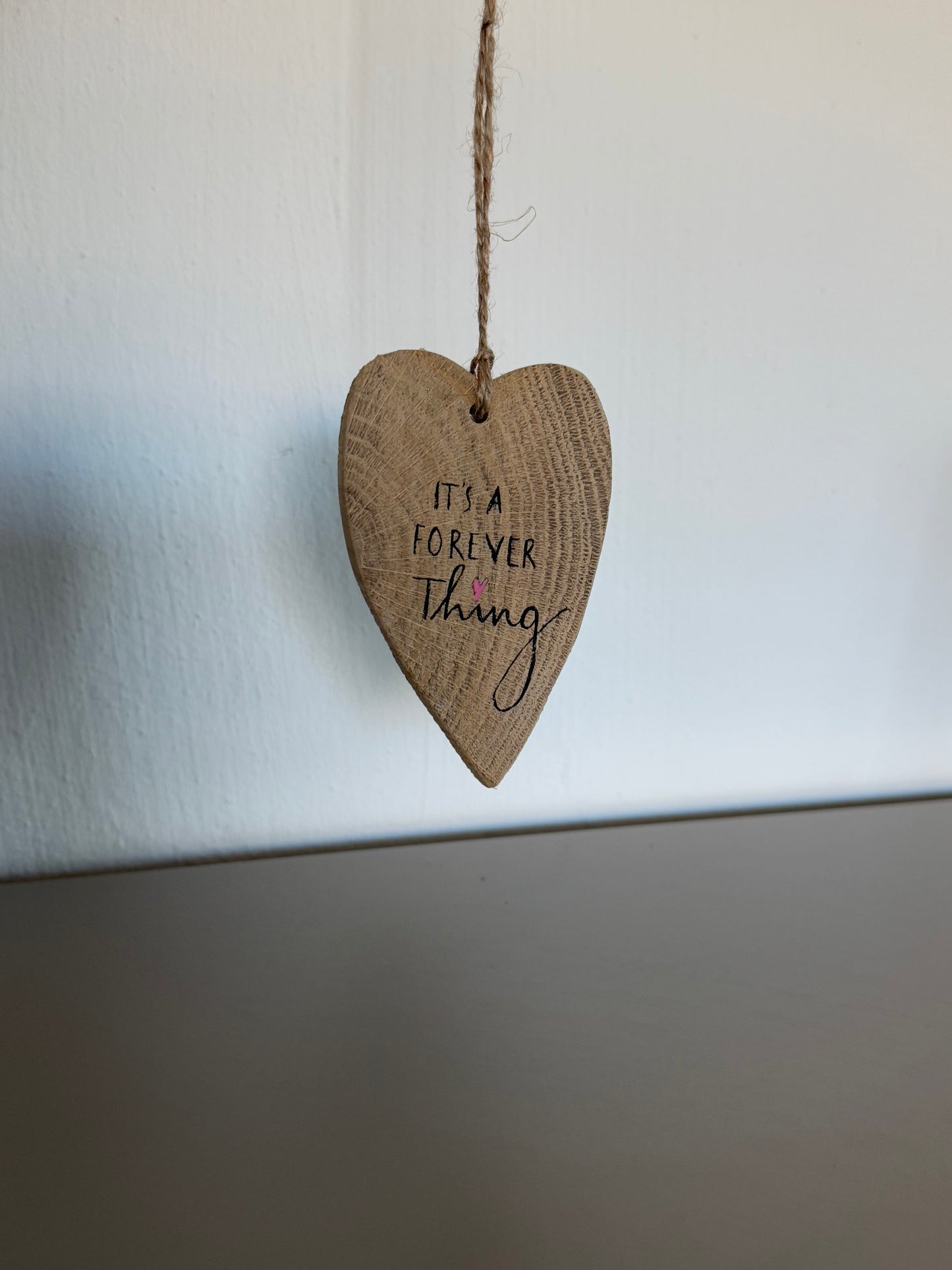 Holzanhänger Herz „It´s a forever thing"
