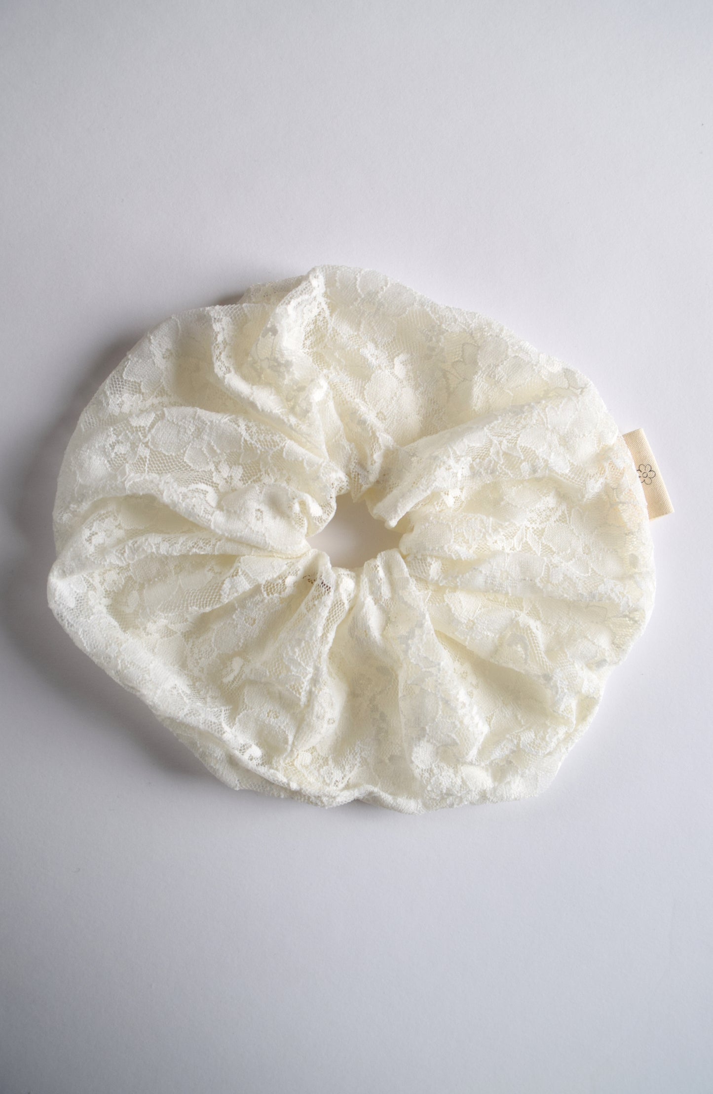 Scrunchie Ivory Lace